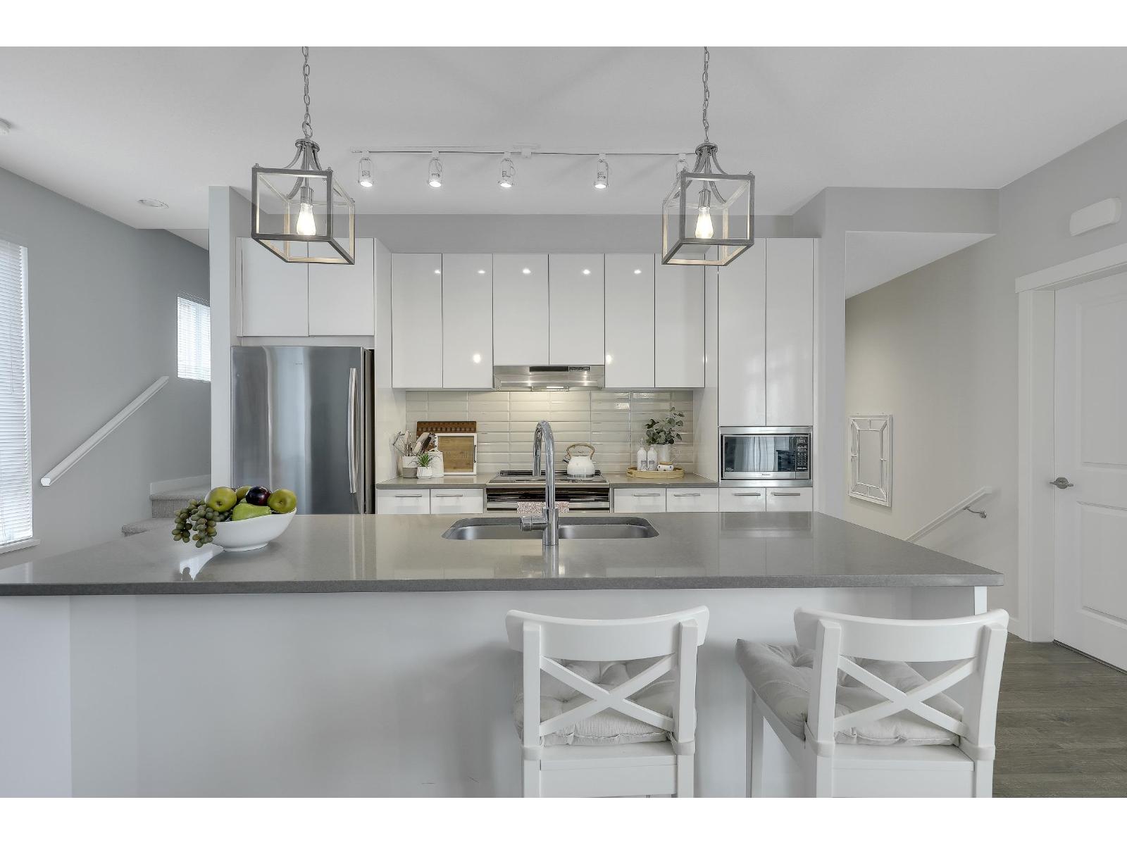 180 30930 WESTRIDGE PLACE