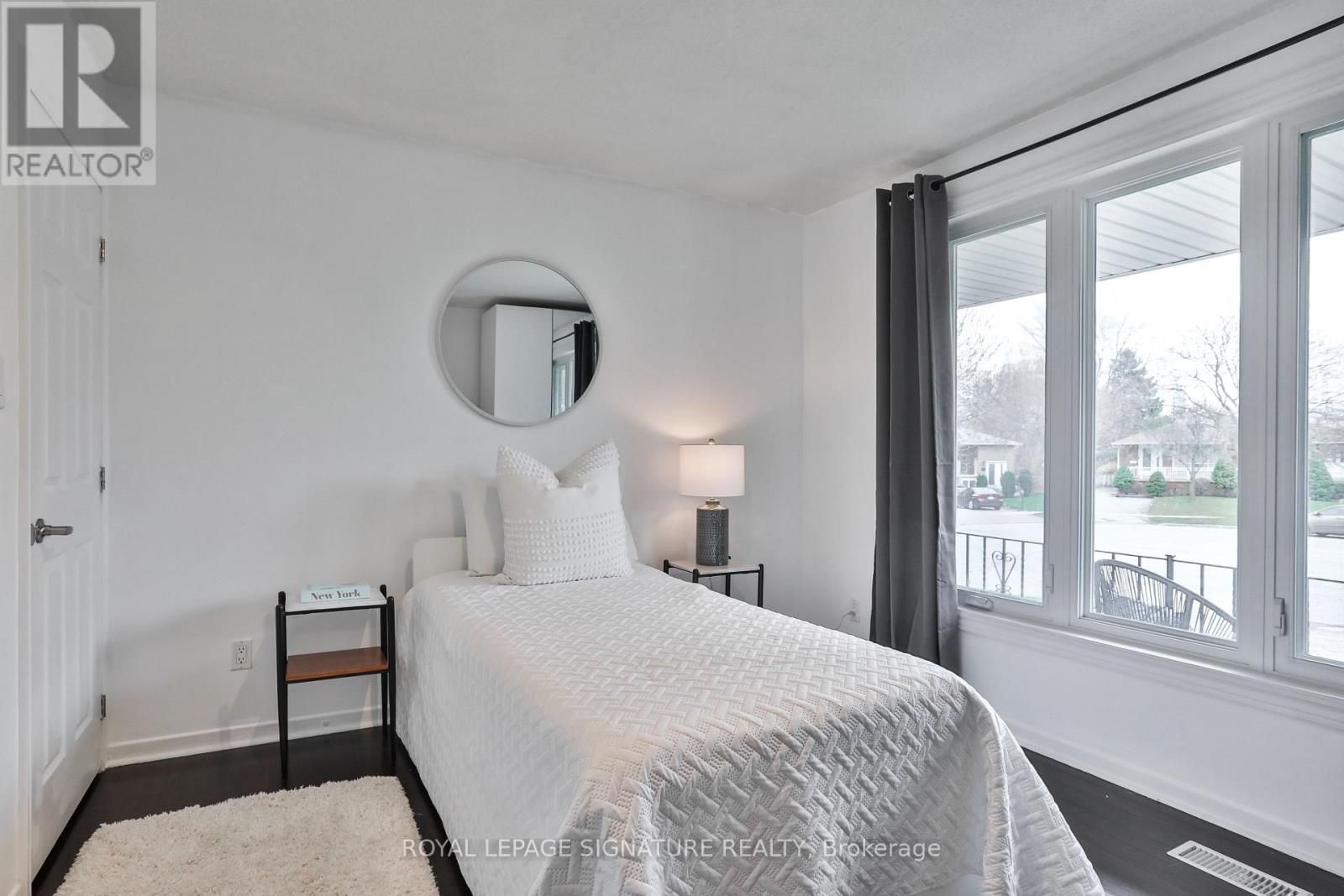 92 PICOLA COURT