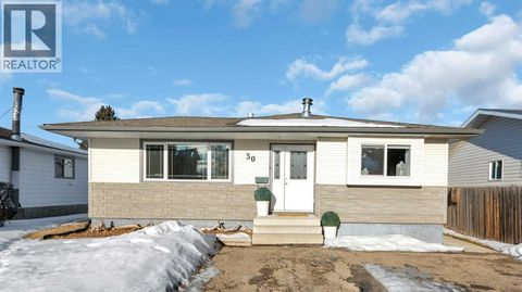 30 Wishart Street Red Deer AB T4N5W3