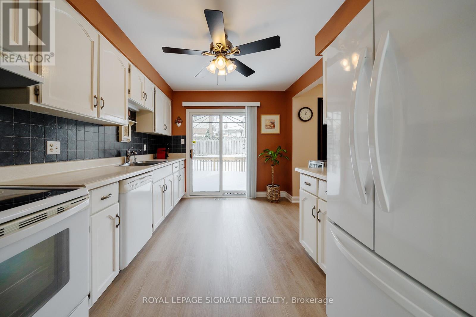 545 DRUMMERHILL CRESCENT