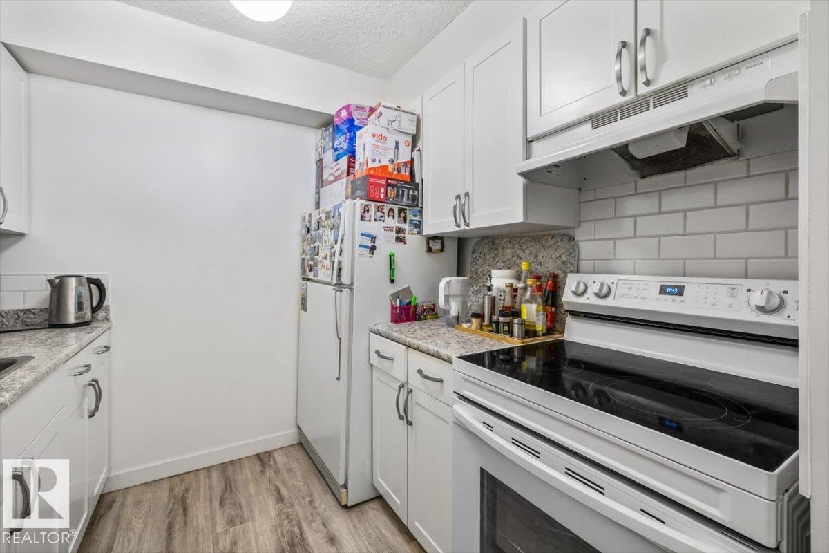 #77 8735 165 ST NW