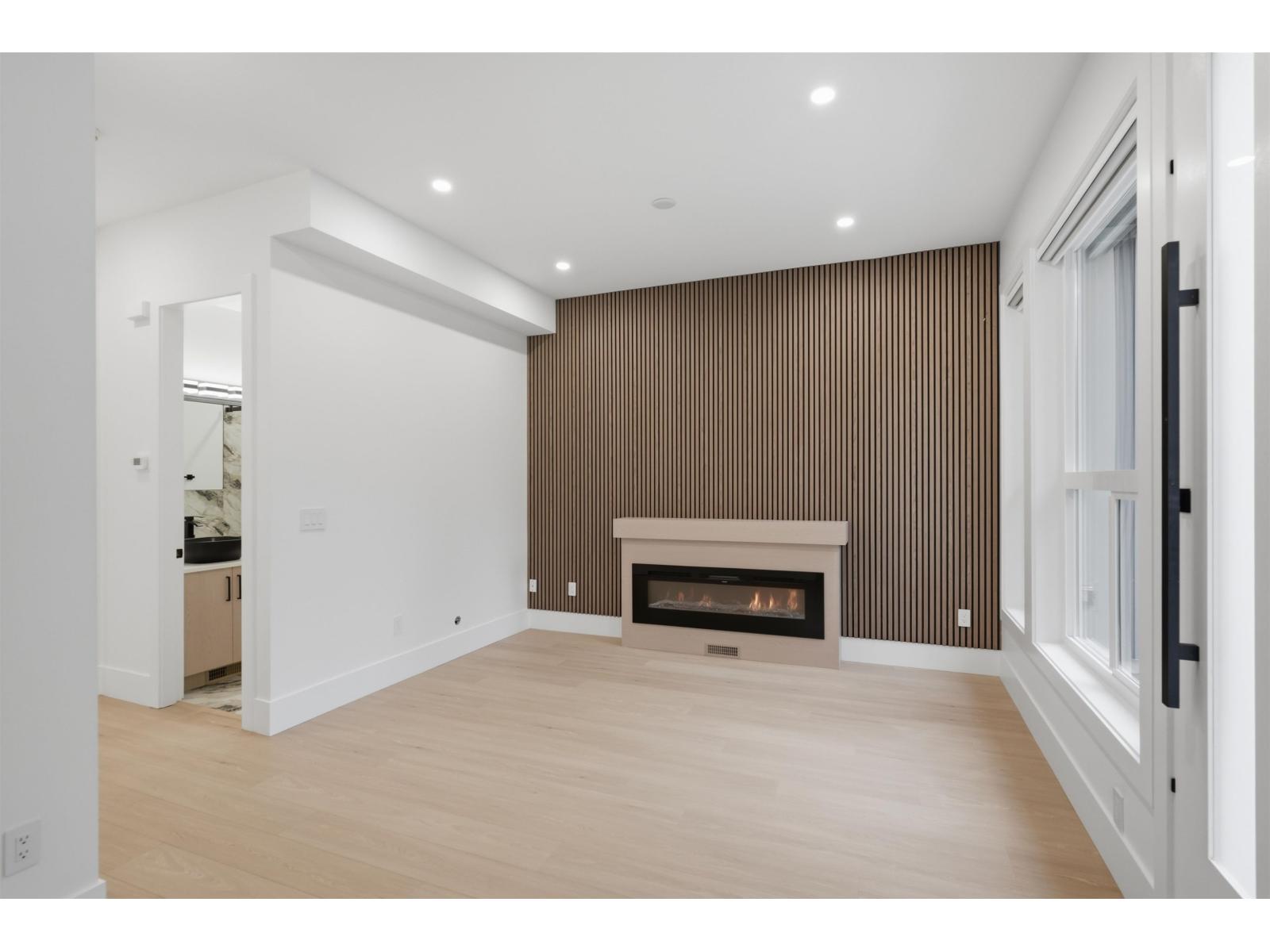 2 12863 MARINE DRIVE
