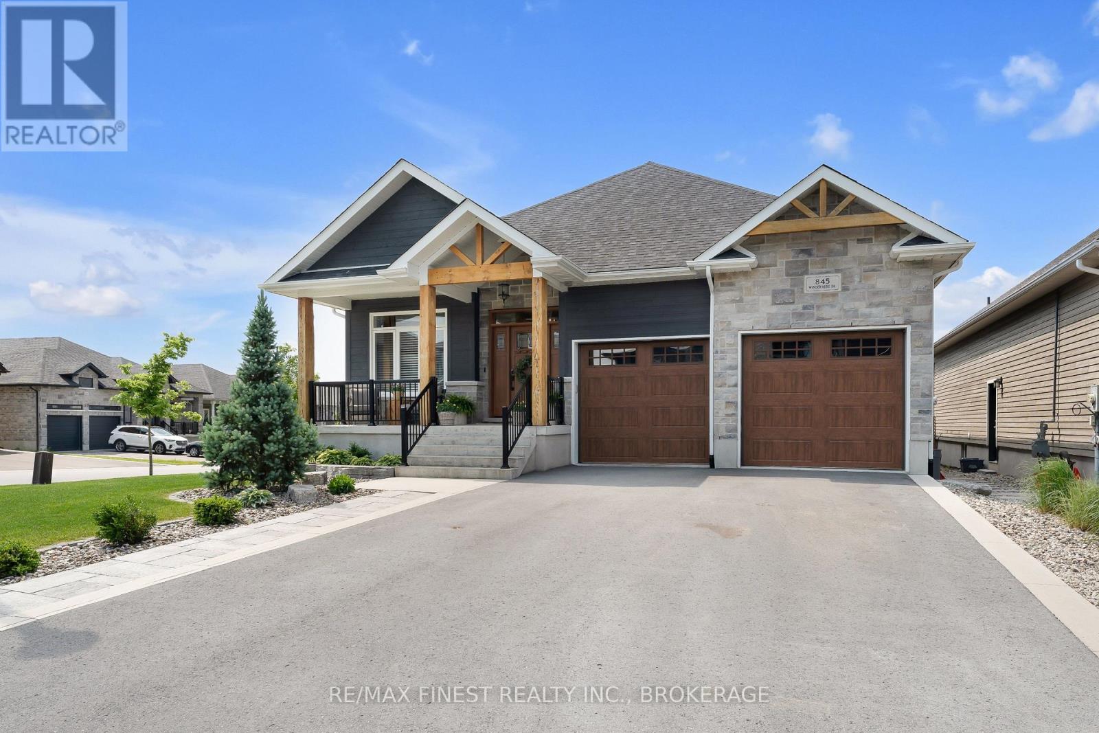 845 WINDERMERE DRIVE
