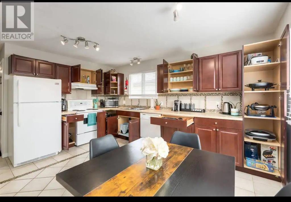 5 Parkland Drive