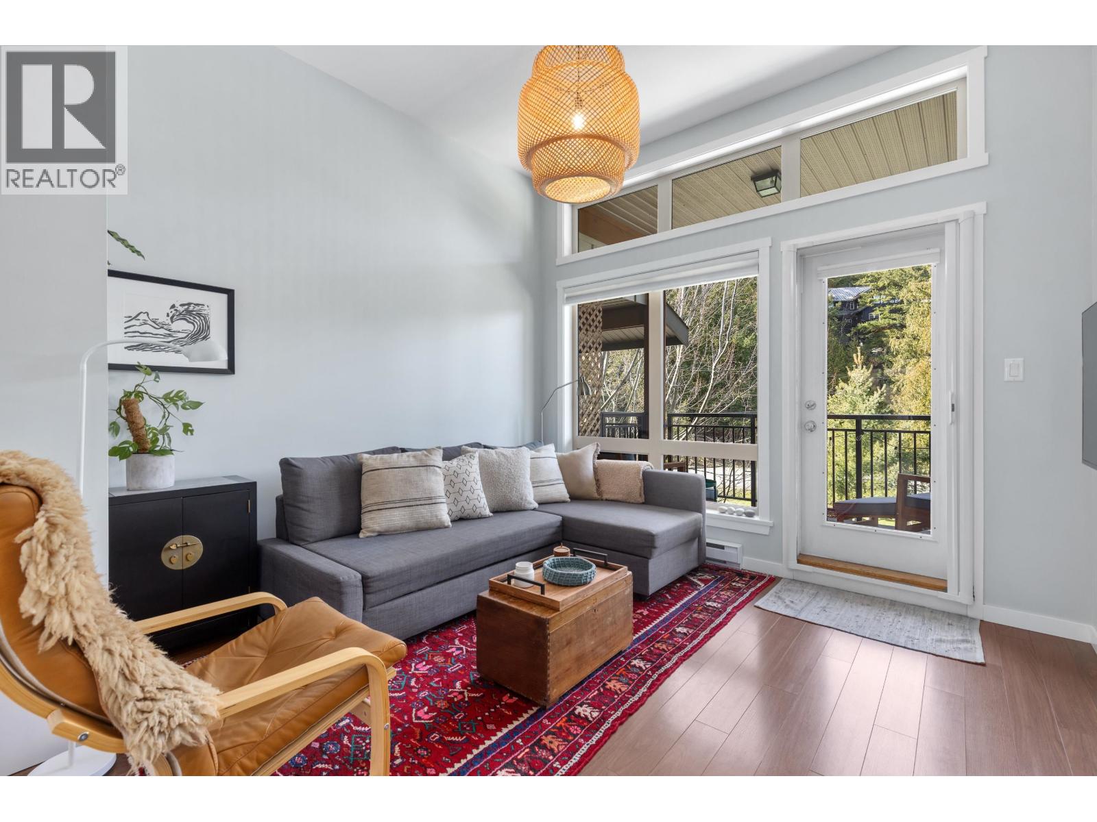 6 7450 PROSPECT STREET