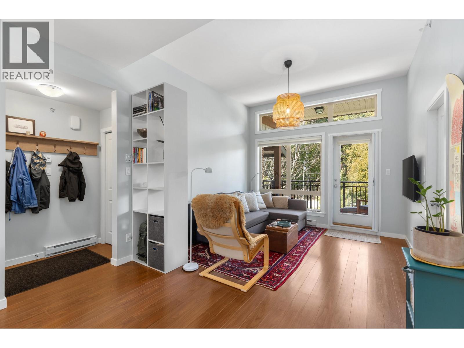 6 7450 PROSPECT STREET