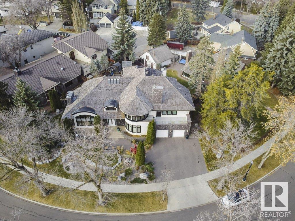 11 WELLINGTON CR NW