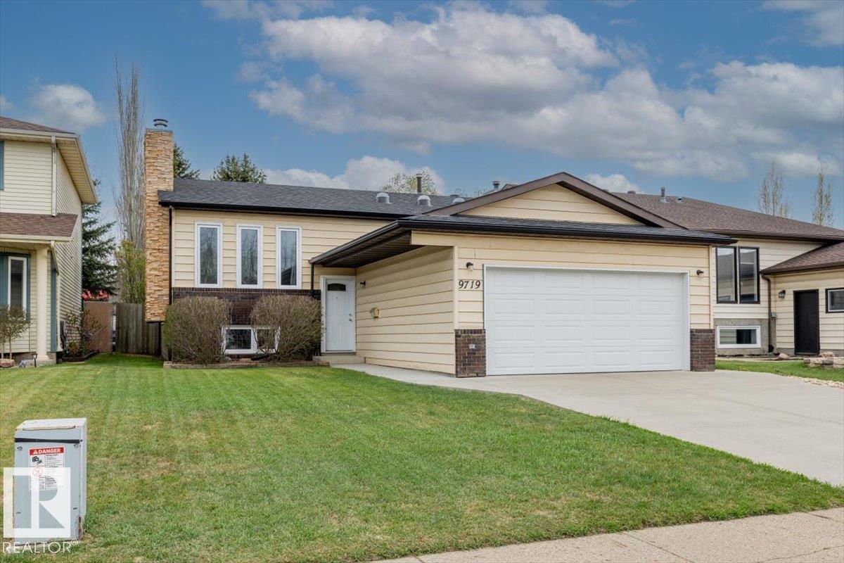 9719 190 ST NW