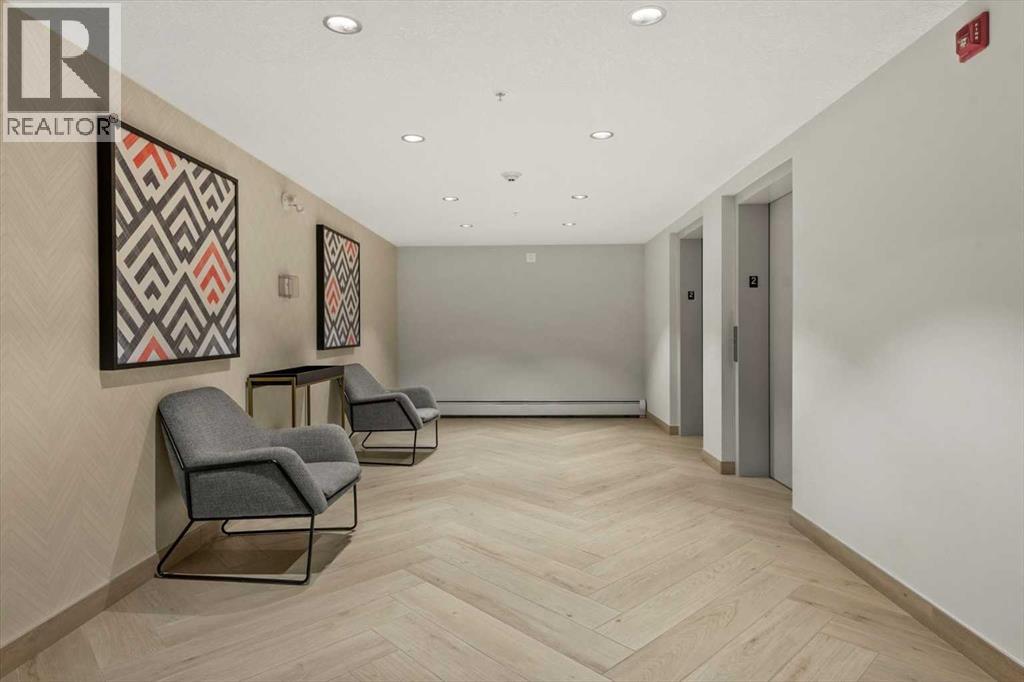 210, 100 Auburn Meadows Manor SE