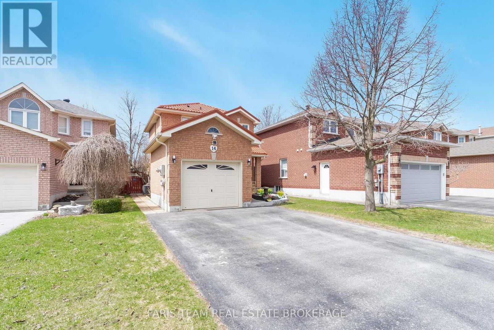 14 NIGHTINGALE CRESCENT