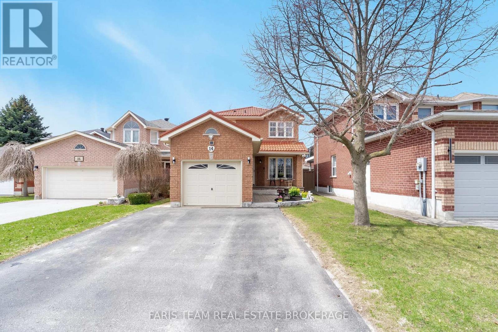 14 NIGHTINGALE CRESCENT