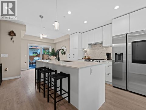 161 565 E 2ND STREET North Vancouver BC V7L1E1