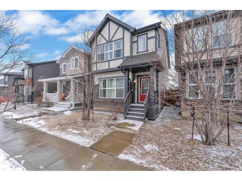2611 PRICE CM SW Edmonton AB T6W3P9