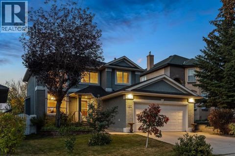 120 Simcoe Close SW Calgary AB T3H4N3