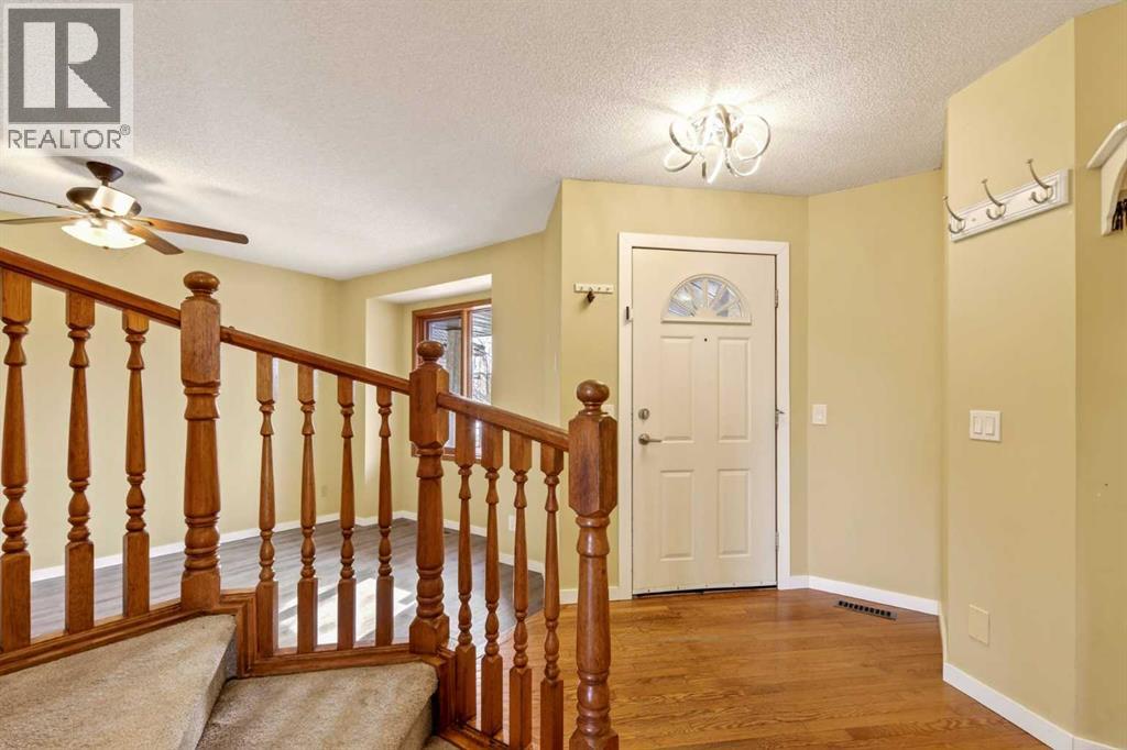 84 Rivergreen Crescent SE