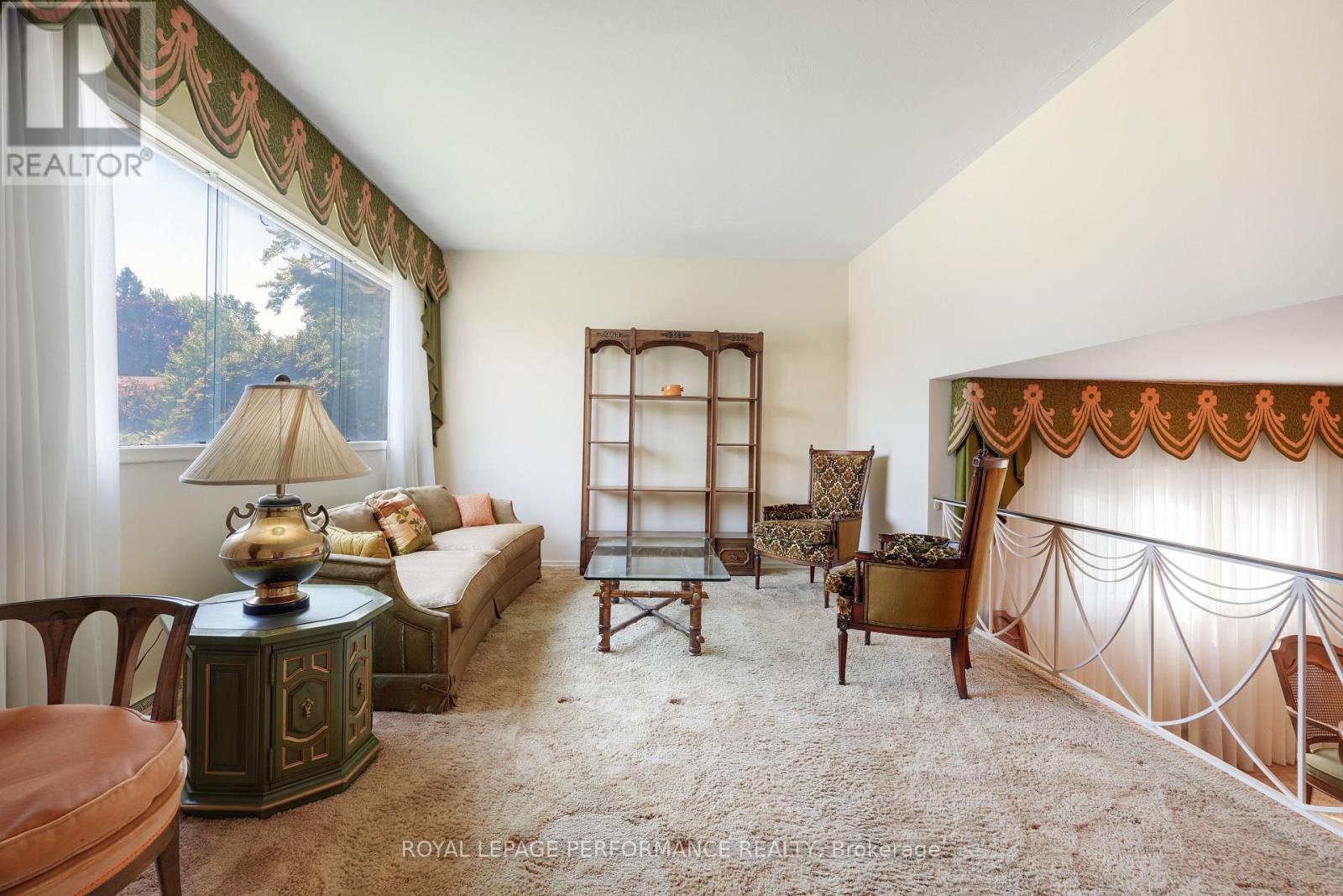 2194 HAIG DRIVE