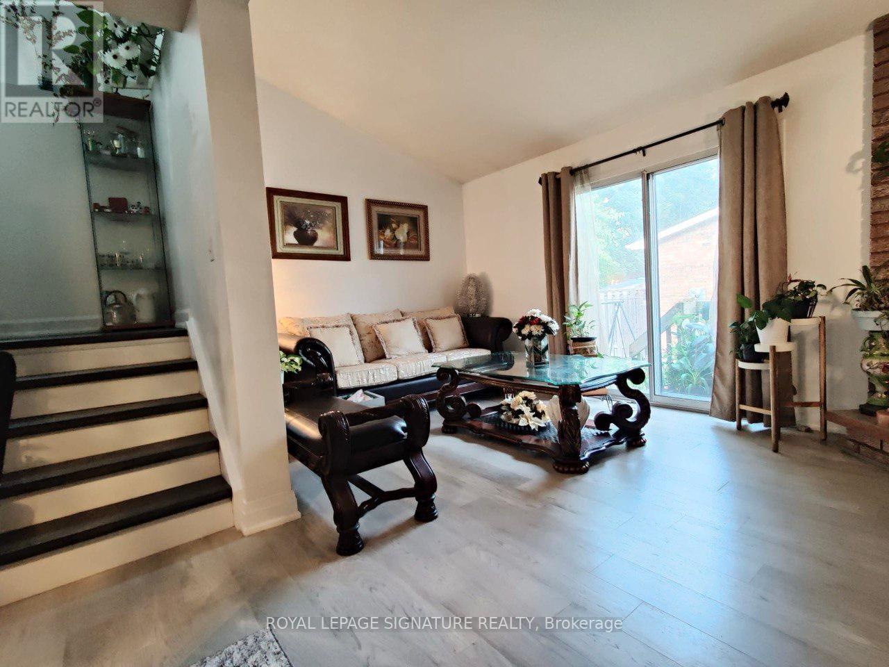 25 - 5020 DELAWARE DRIVE