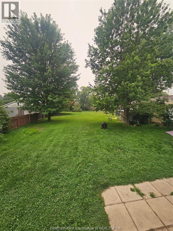 82 Taylor AVENUE