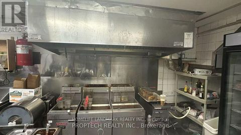 3238 YONGE STREET Toronto (Lawrence Park North) ON M4N2L4