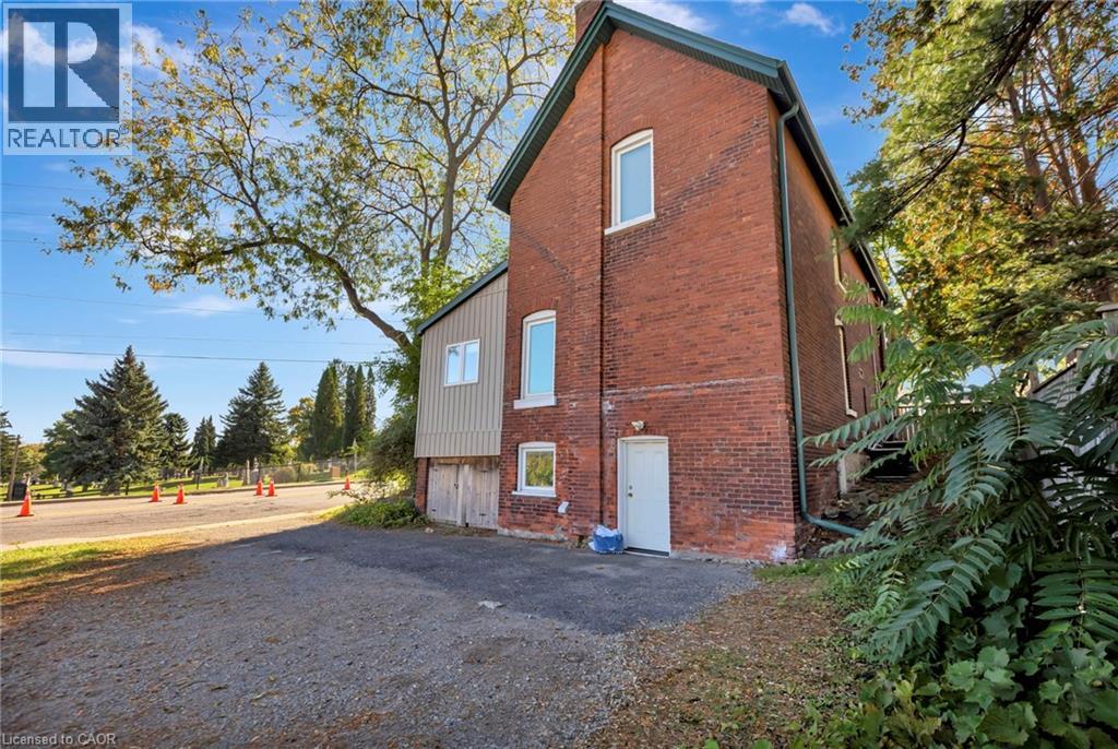 1 TERRACE HILL Street
