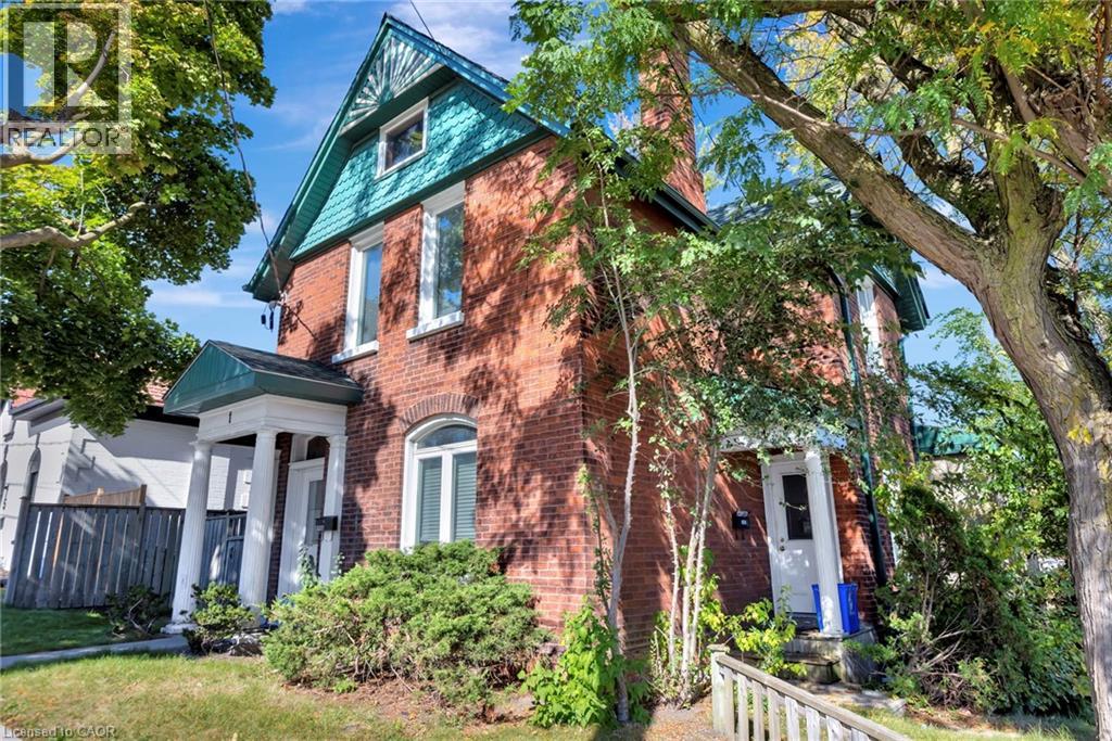 1 TERRACE HILL Street