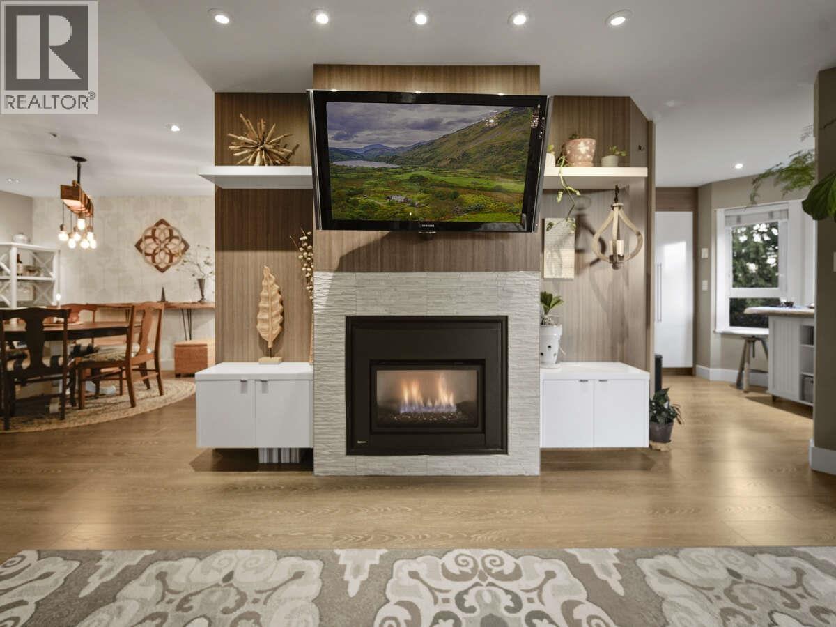 202 2250 SE MARINE DRIVE