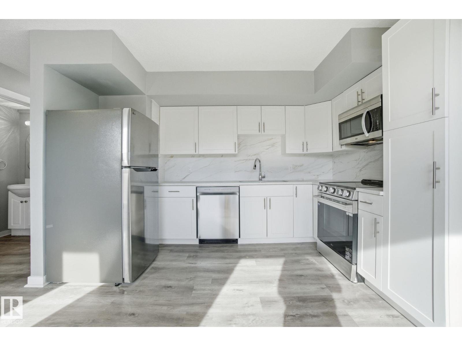 8117 132A AV NW