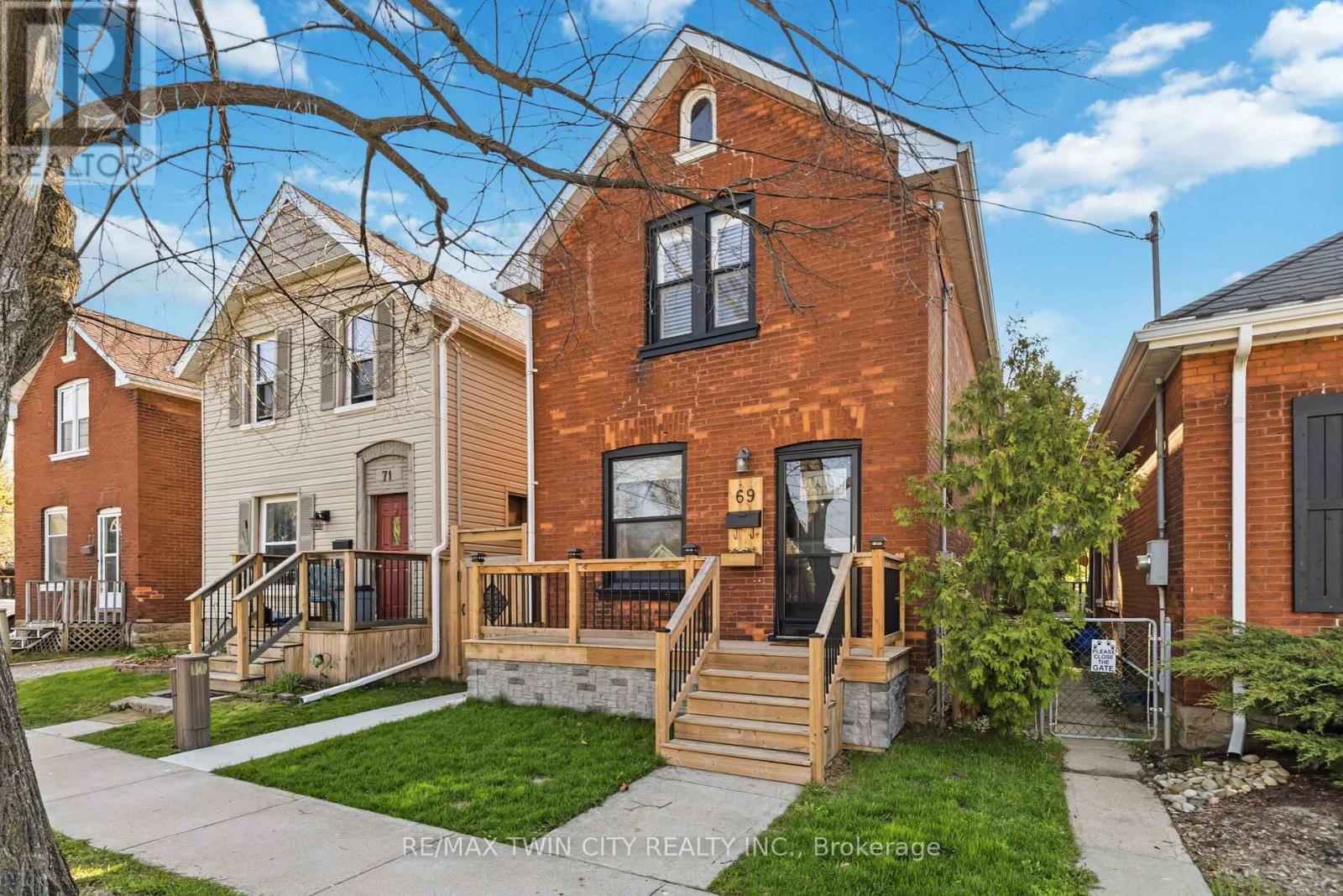 69 ST PAUL AVENUE