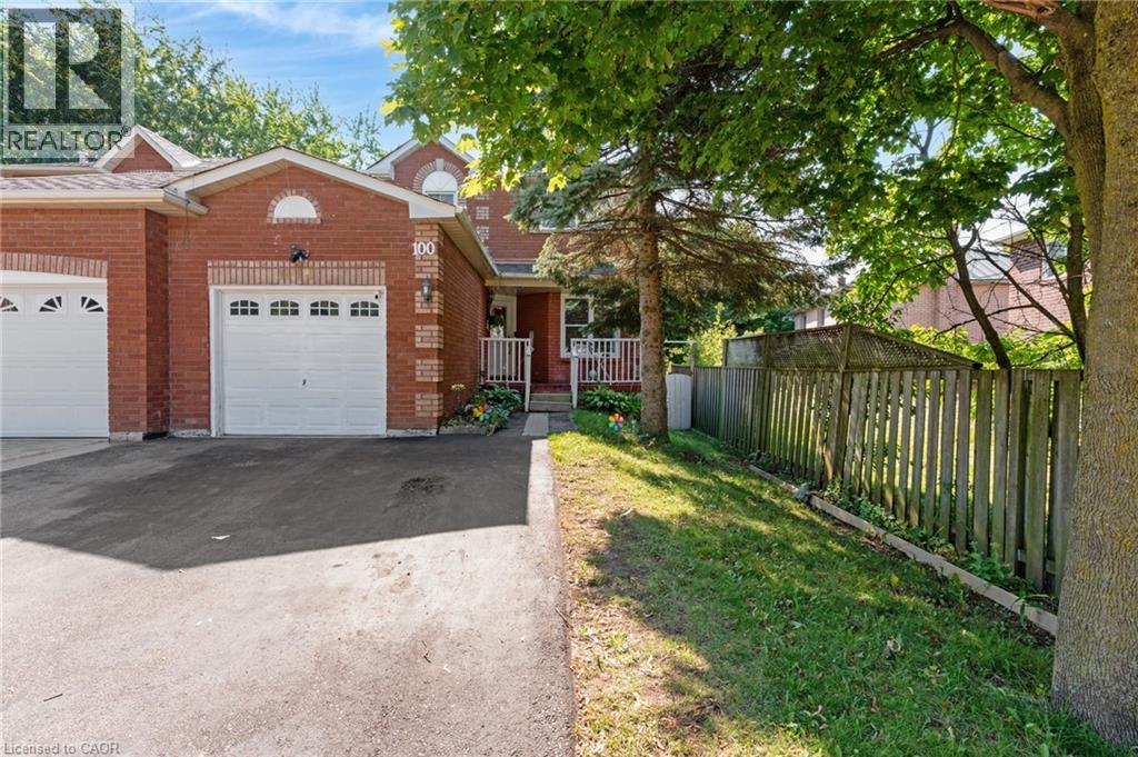 100 ANGLEROCK Drive