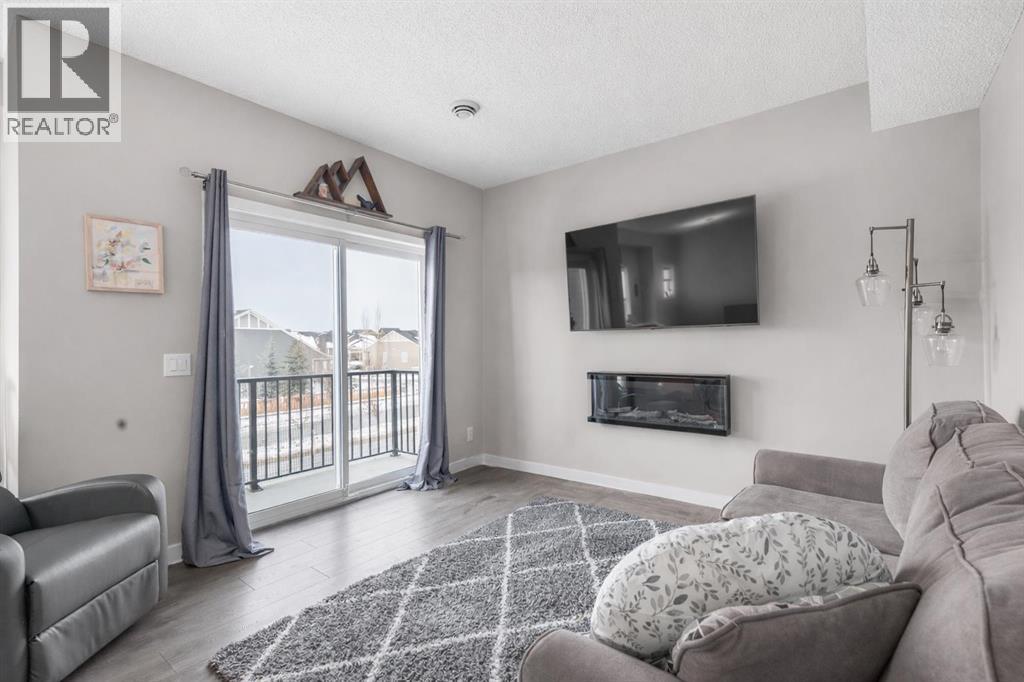 811, 250 Fireside View