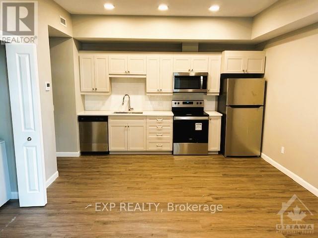 226 - 31 ERIC DEVLIN LANE