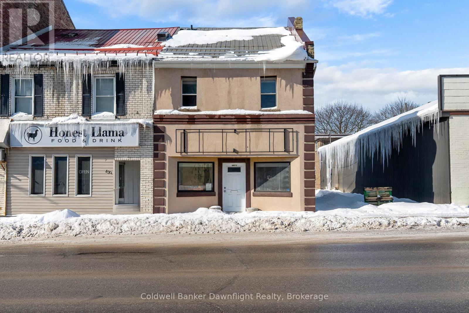 3 - 3-437 MAIN STREET