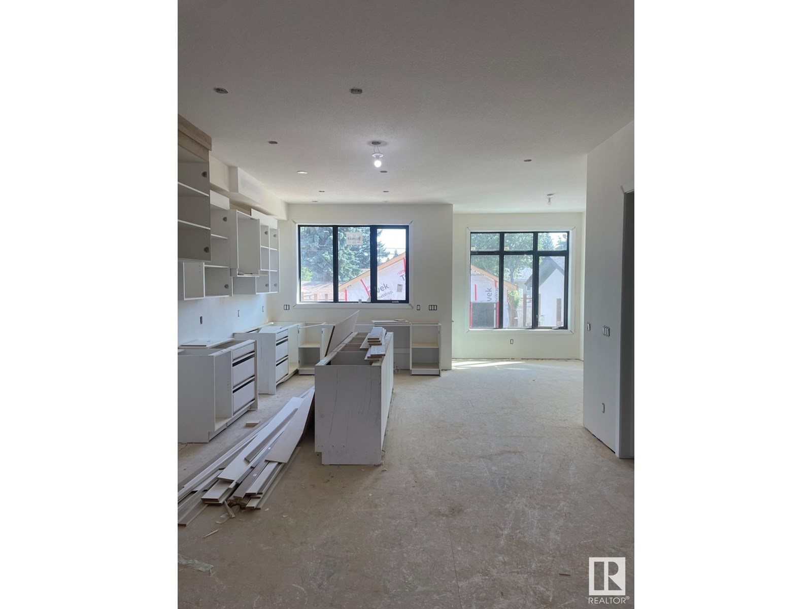 14711 88 AV NW