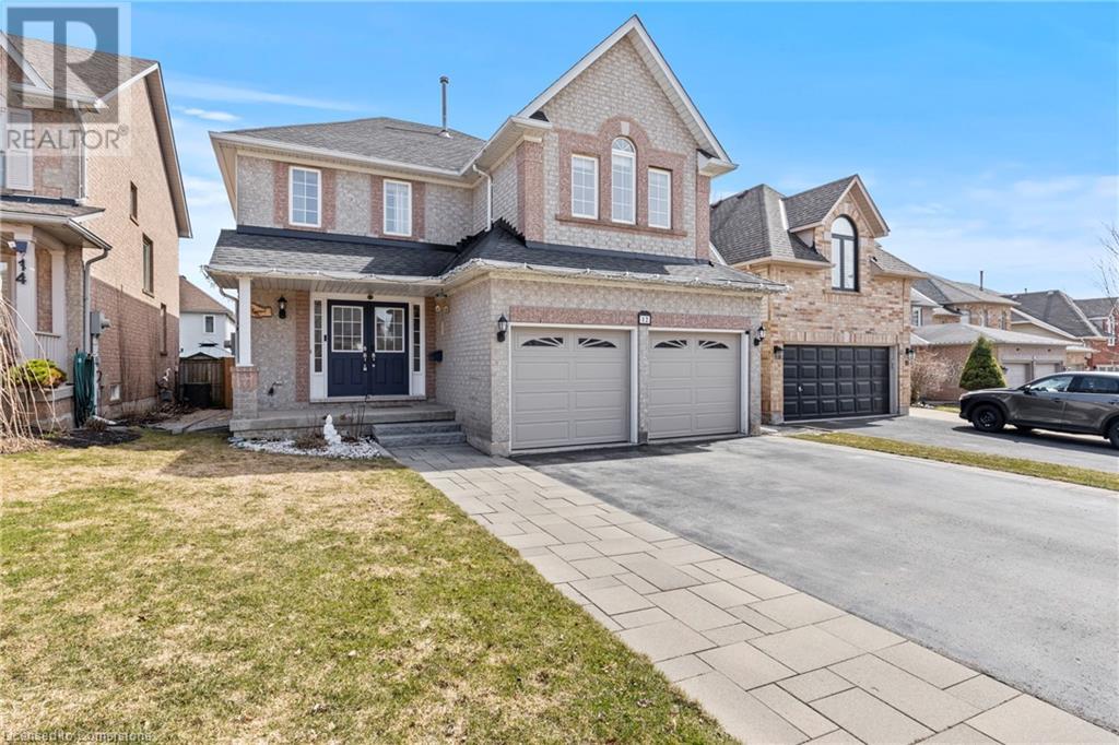 12 STRATHROY Crescent