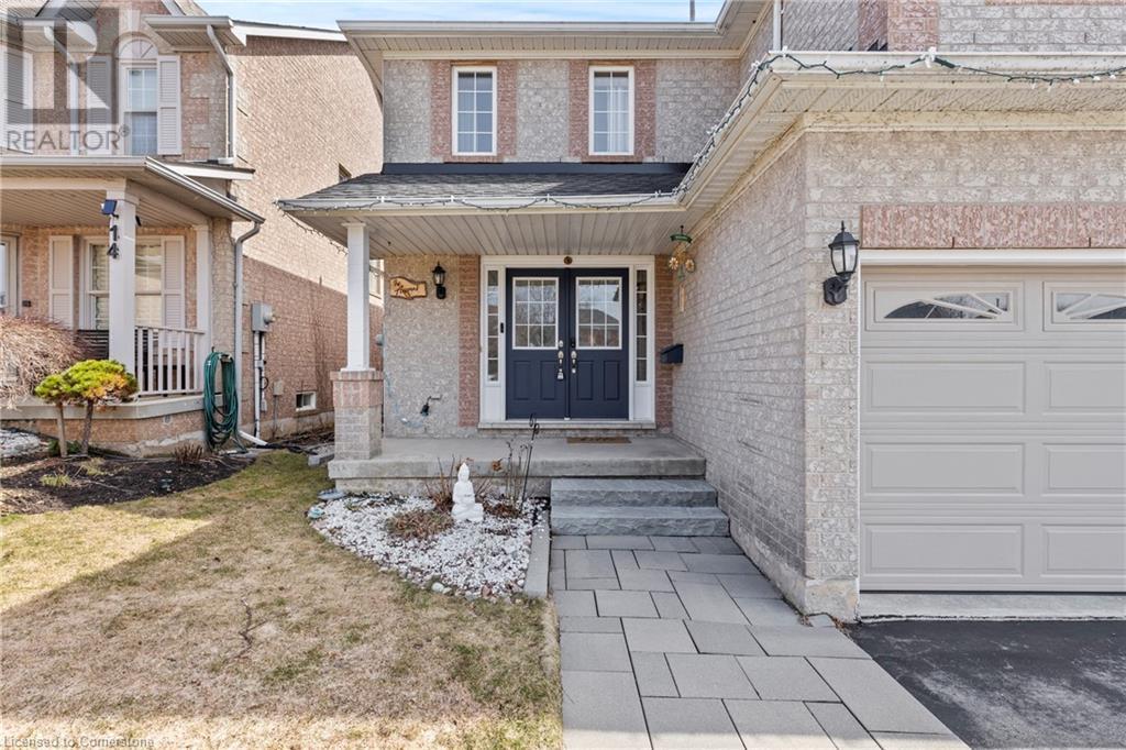12 STRATHROY Crescent