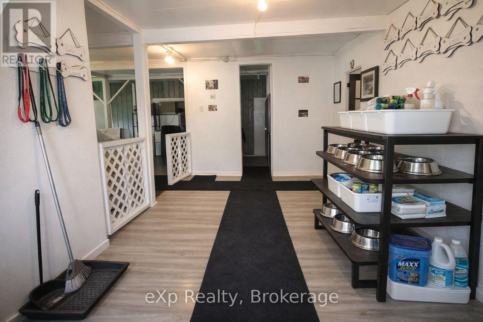 125 LAKE DRIVE