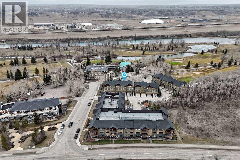 405 Valley Ridge Manor NW