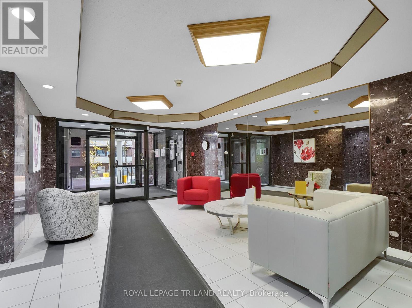 409 - 1180 COMMISSIONERS ROAD W