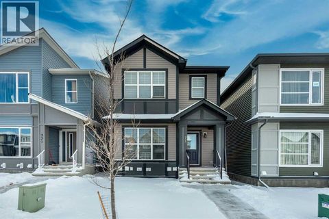 335 Livingston View NW Calgary AB T3P1P4