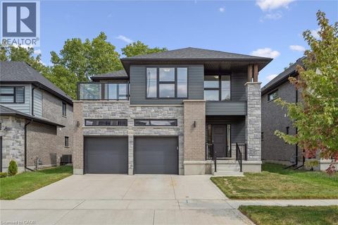 252 OTTERBEIN Road Kitchener ON N2B0A7