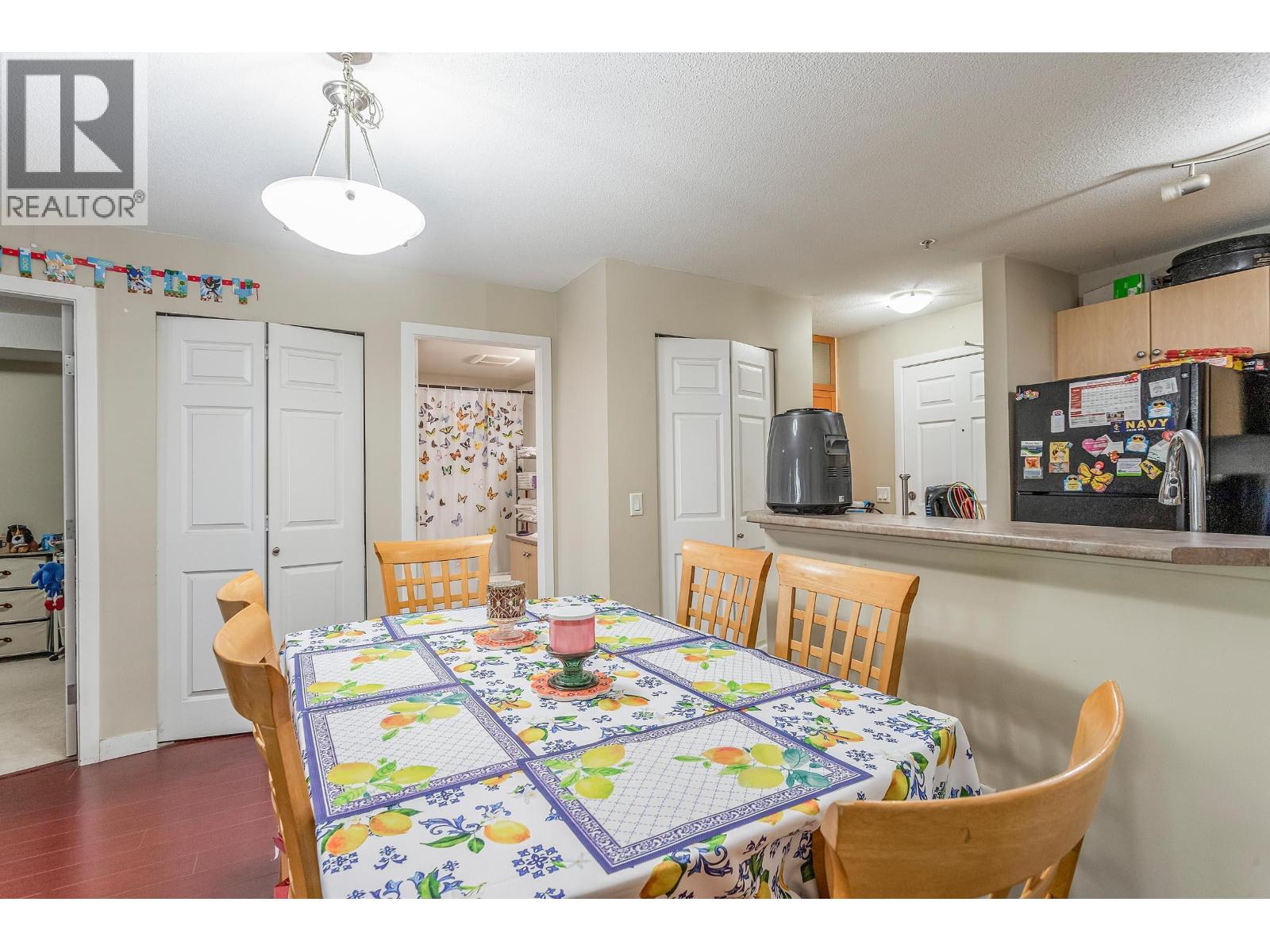 2312 244 SHERBROOKE STREET