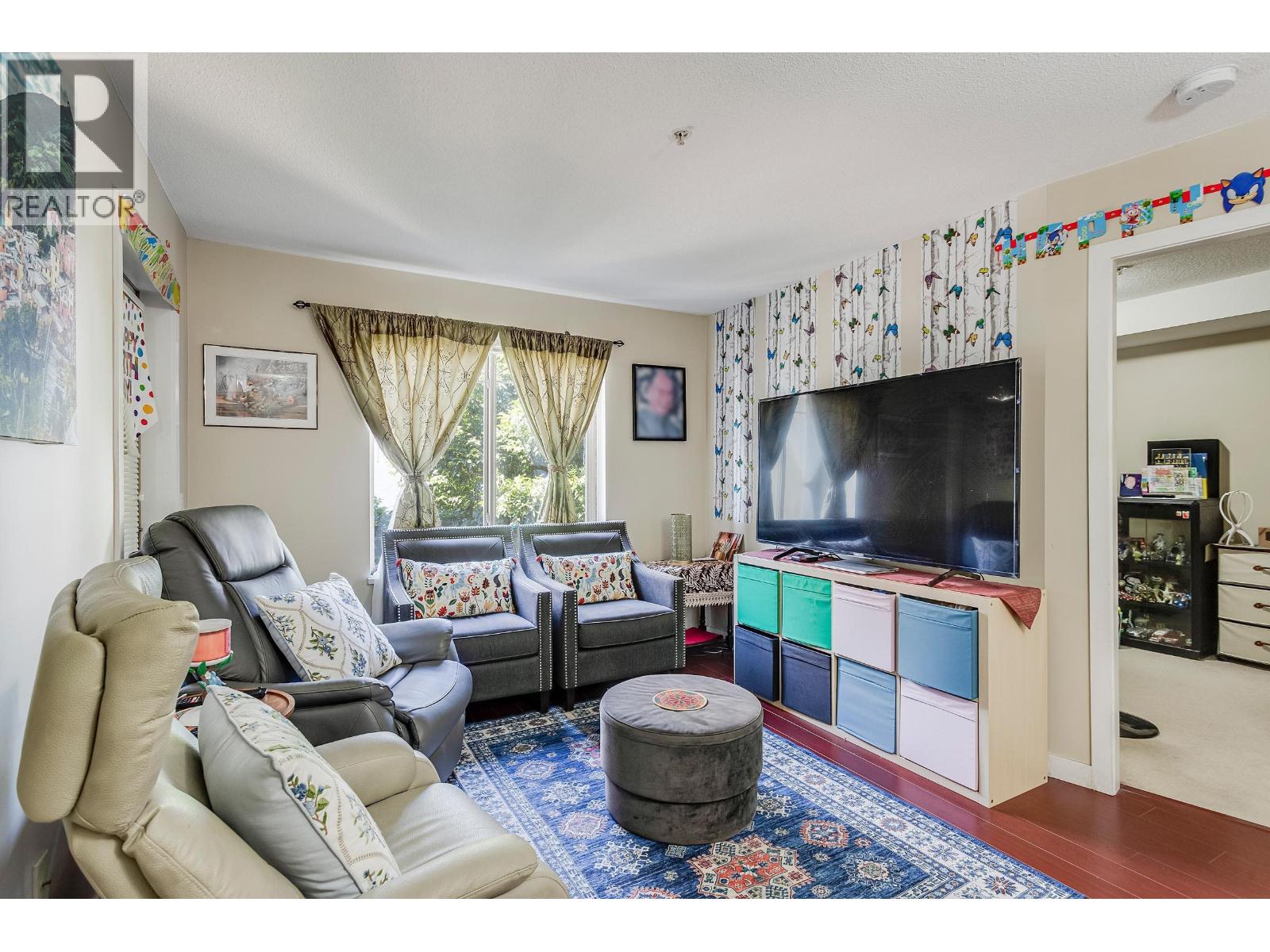 2312 244 SHERBROOKE STREET