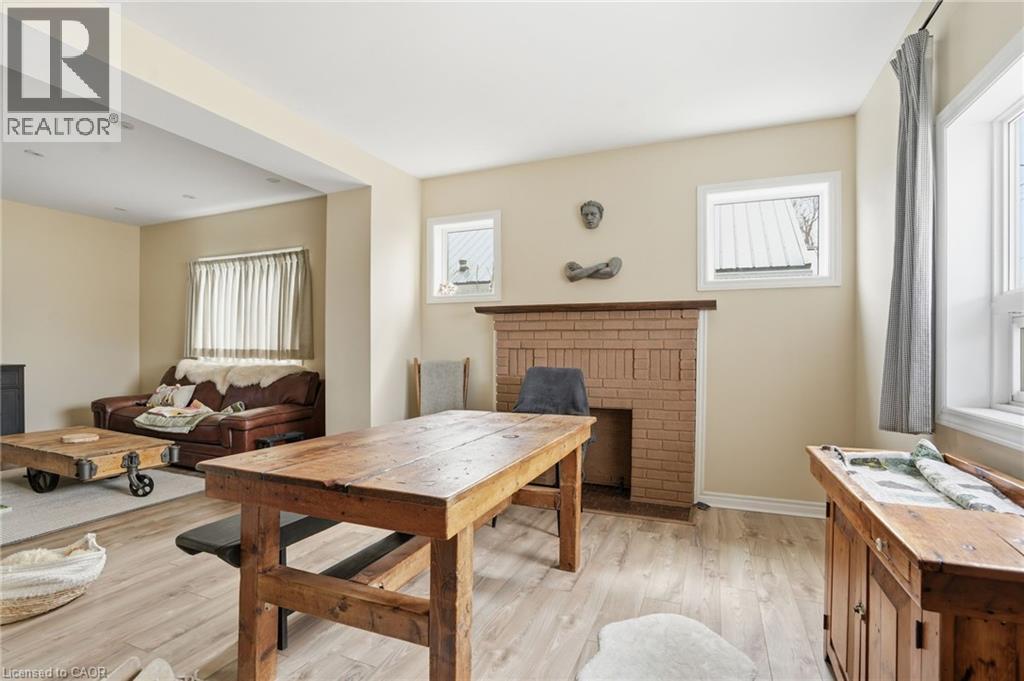 436 MCALPINE Avenue N