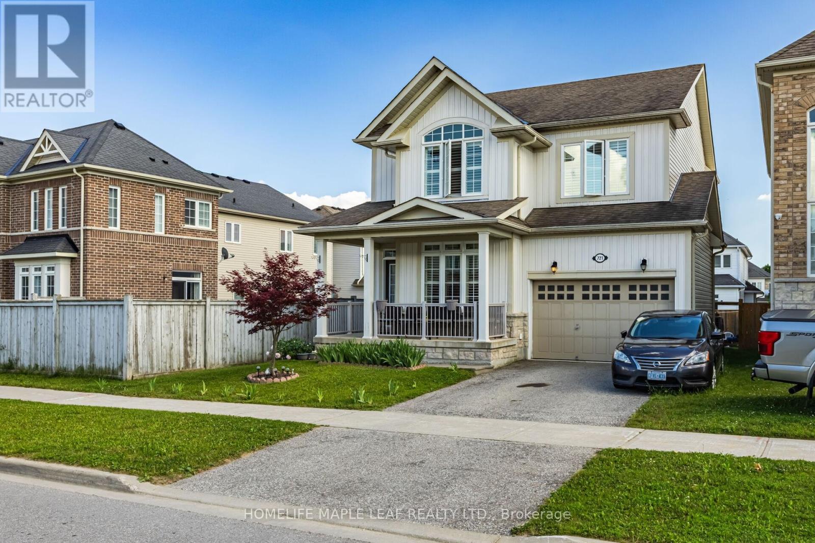 721 COOK CRESCENT