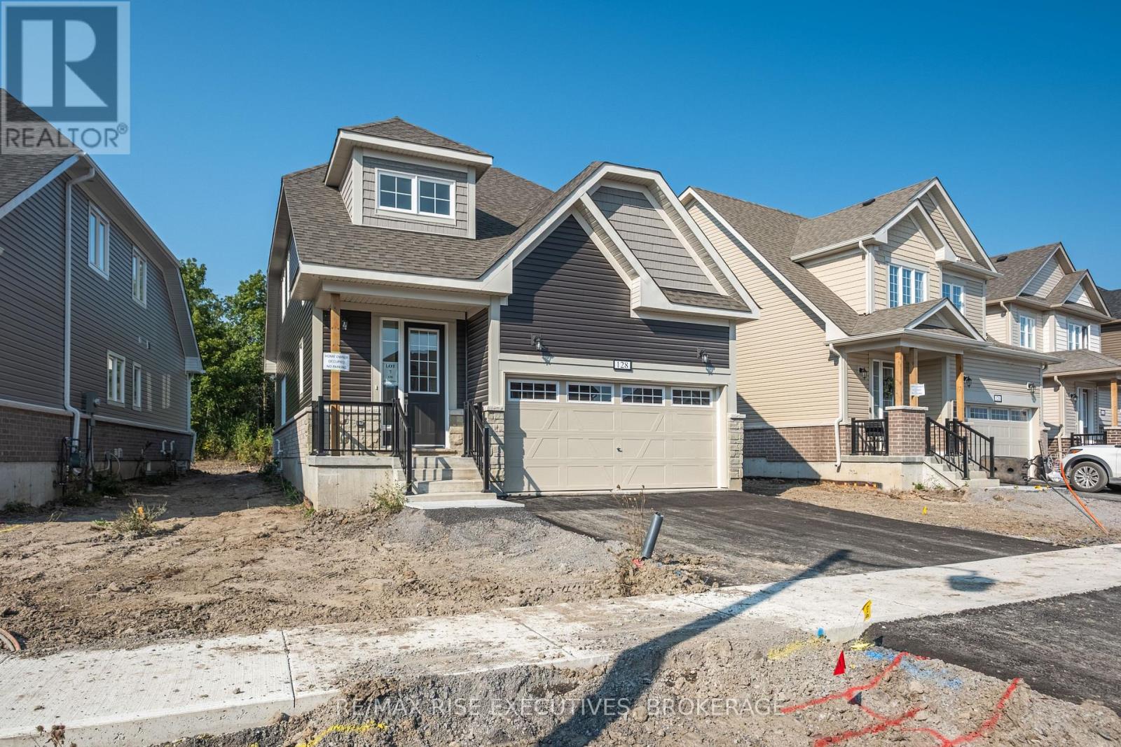 128 GILDERSLEEVE BOULEVARD