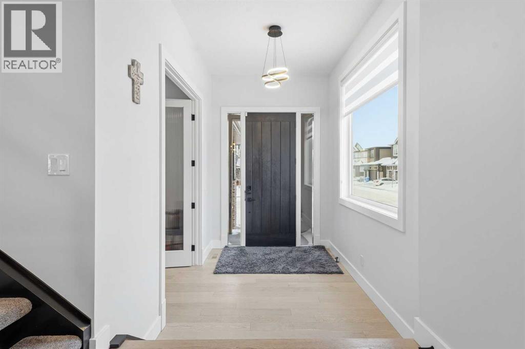 154 Aspen Summit Close SW