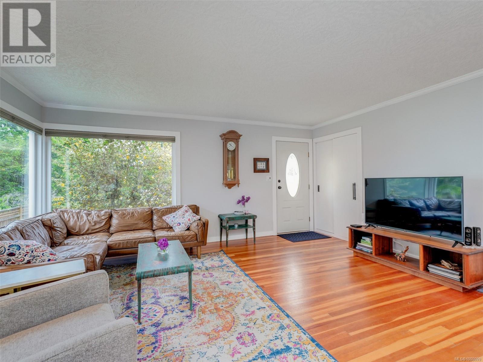 376 Lagoon Rd