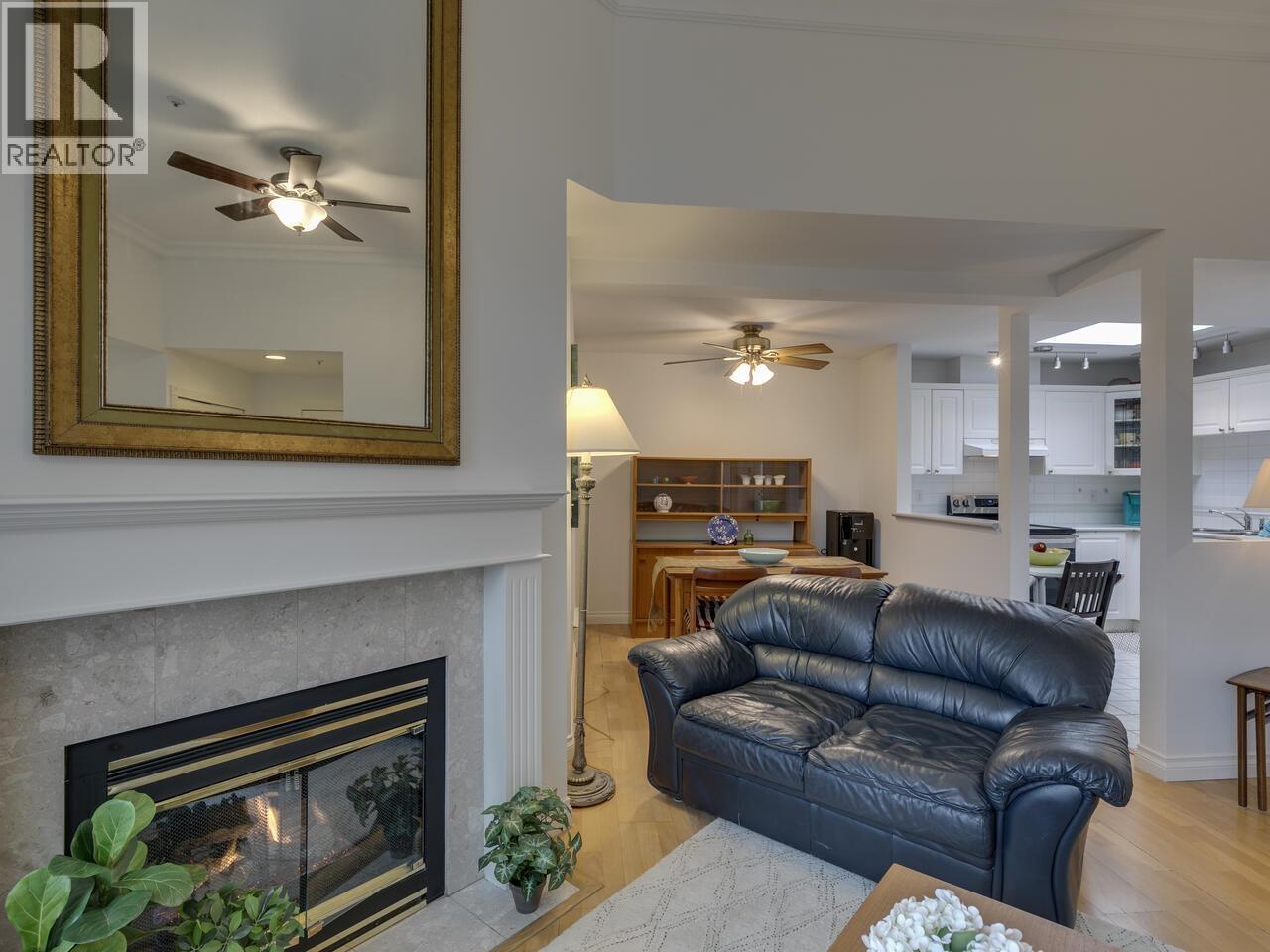 414 128 W 8TH STREET