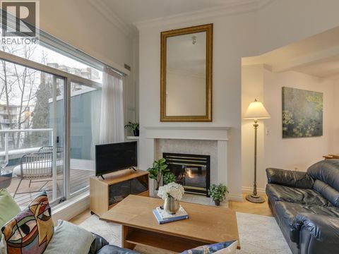 414 128 W 8TH STREET North Vancouver BC V7M3M1