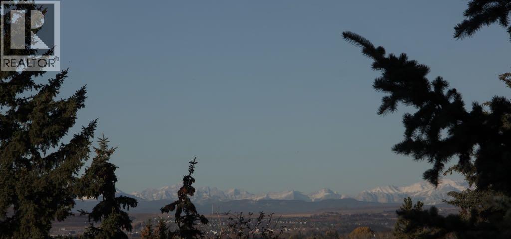 2712 Crawford Road NW